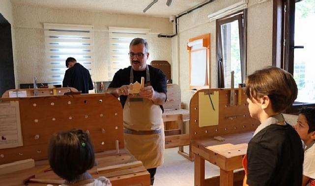 KOMEK’ten “Ahşap Oyuncak Çocuk-Ebeveyn Atölyesi” Aktifliği