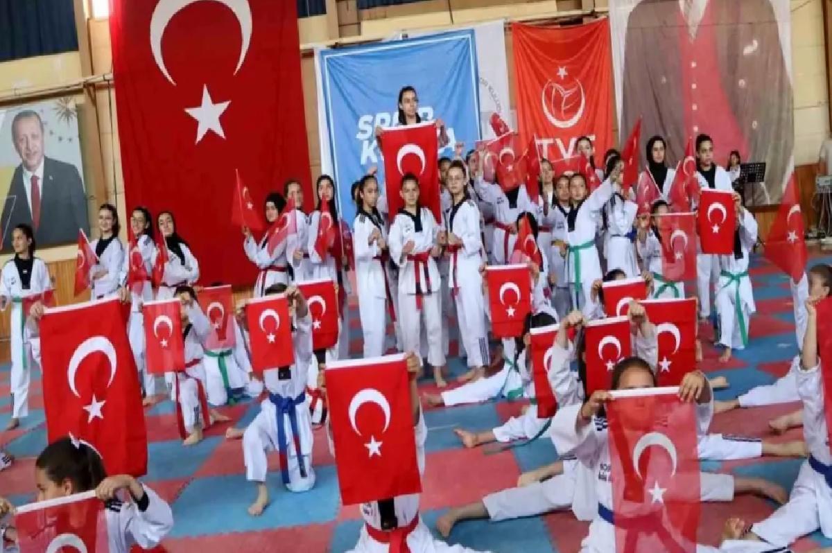 Konya’nın ilçelerinde 19 Mayıs coşkusu