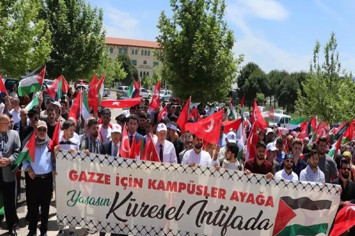KSÜ Öğrencilerinden Filistin İçin Yürüyüş