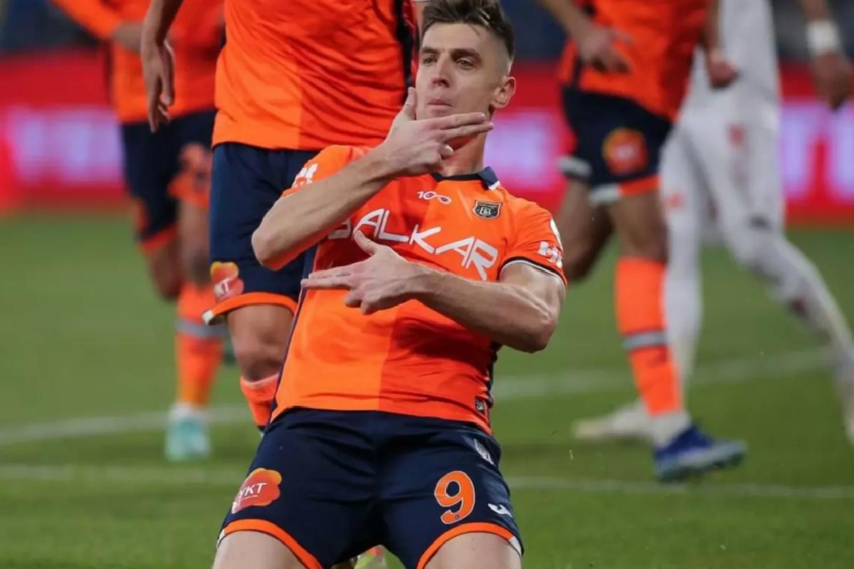 Kulüp tarihine geçen bonservis! Krzysztof Piatek Katar yolunda