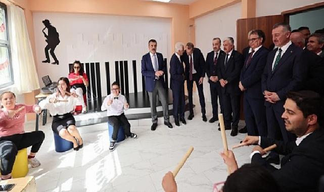 Lider Büyükakın: “Özel eğitim sınıf sayısını 336’ya çıkarıyoruz”