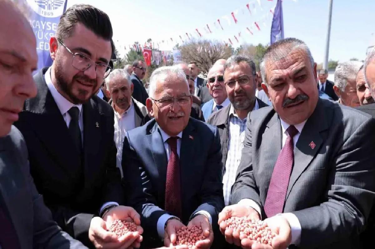 Lider Büyükkılıç’tan Dünya Çiftçiler Günü’nde 1 milyar TL’lik güçlü bildiri