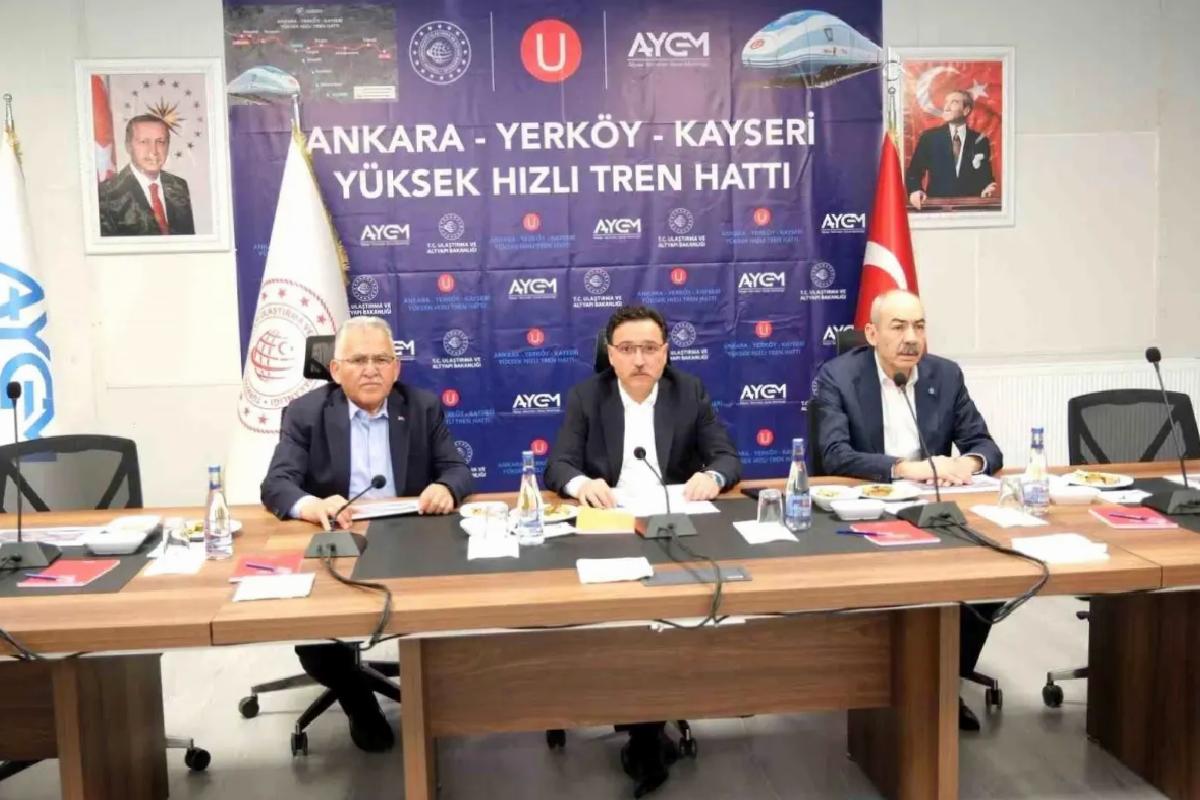 Lider Büyükkılıç’tan yüksek süratli tren şantiyesinde inceleme