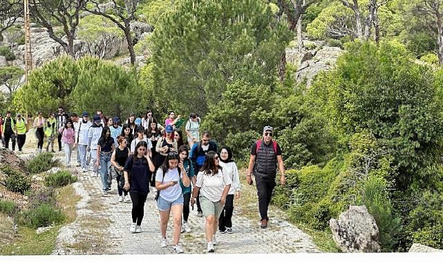Lider Çerçioğlu’ndan Aydınlı Gençlere “19 Mayıs Atatürk’ü Anma, Gençlik ve Spor Bayramı” Armağanı