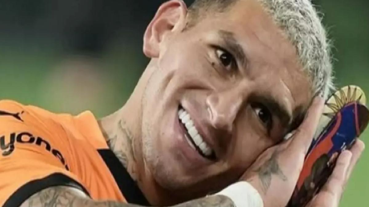 Lucas Torreira, şampiyonlukla yeni aşkını da ilan etti! İşte yeni sevgiliyle birinci kare