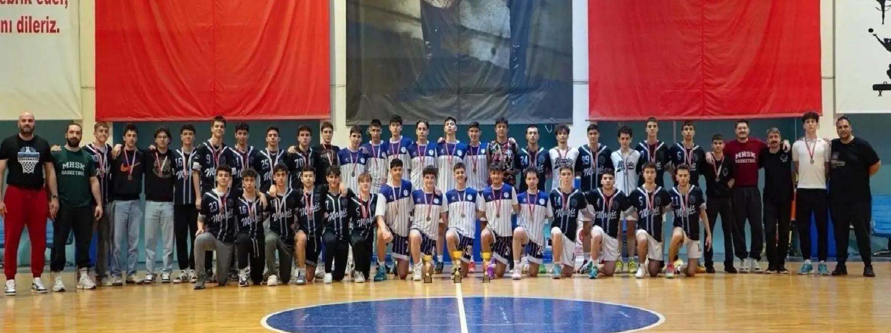 Magic Hands U18 Şampiyon oldu