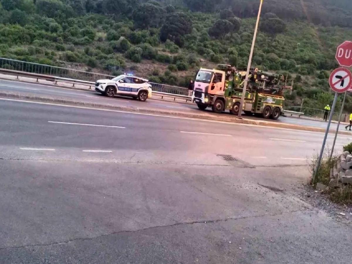 Maltepe’de Araba Gölete Uçtu