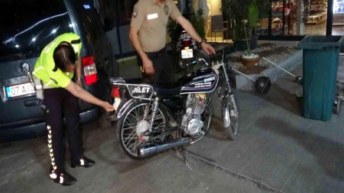 Manavgat’ta Abartılı Egzozlu Motosikletler Ceza Aldı