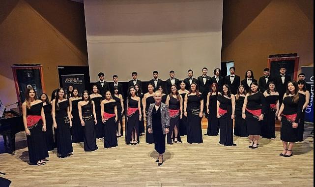 Manisa Büyükşehir Belediyesi Çok Sesli Gençlik Korosu’na Antalya’da ödül