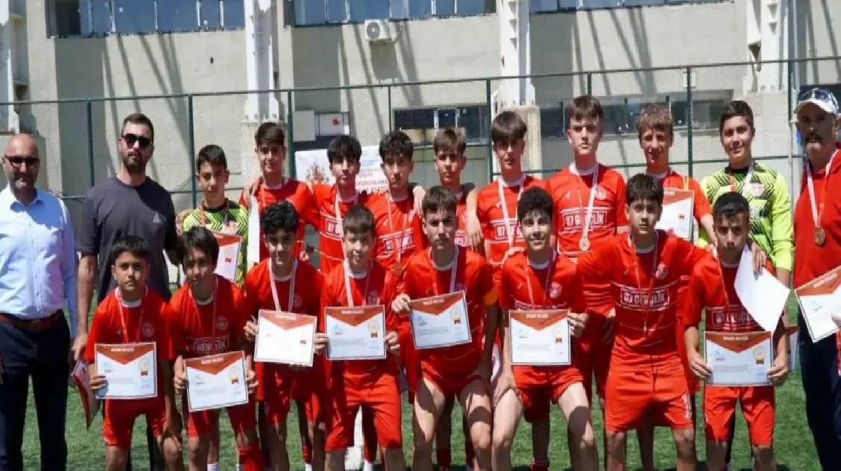 Manisa’da Futbol Yarı Finalleri Heyecanı
