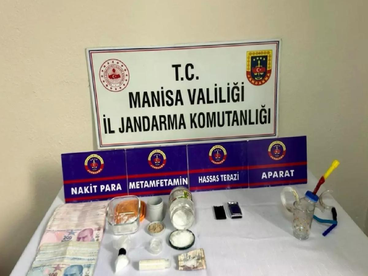 Manisa’da Uyuşturucu Operasyonu: 4 Gözaltı