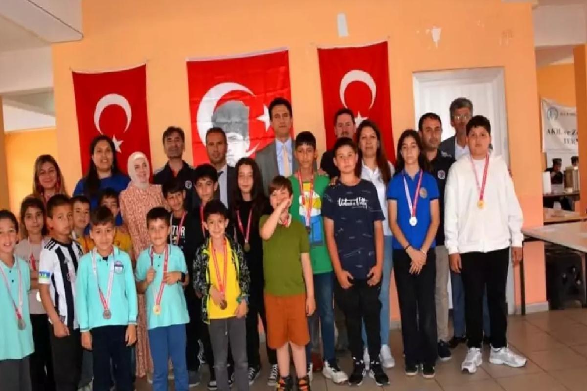 Mavi Yeşil Okullar Satranç Turnuvası Tamamlandı