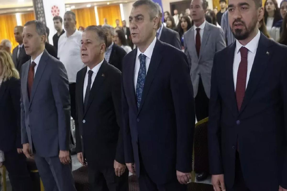 Mersin’de “Dezenformasyon ve Korunma Yolları Mersin Çalıştayı” yapıldı