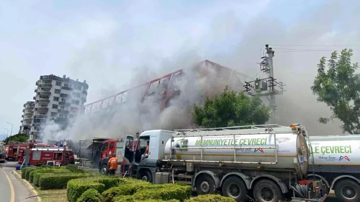 Mersin’de Fabrikada Yangın