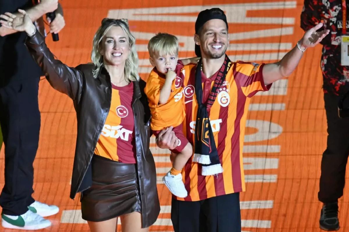 Mertens’in eşi Kat Kerkhofs Galatasaraylı taraftarlardan yardım istedi