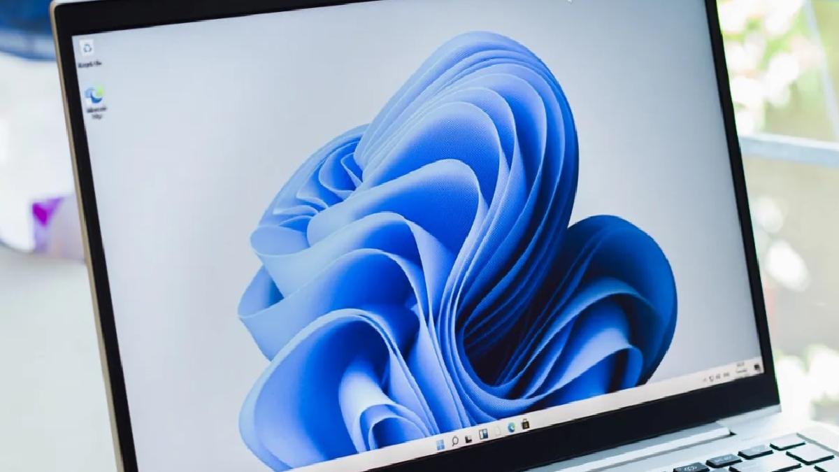 Microsoft: Windows 11 24H2 sürümü herkes için indirilebilir