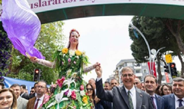Milletlerarası Bayındır Çiçek Şenliği coşkuyla başladı