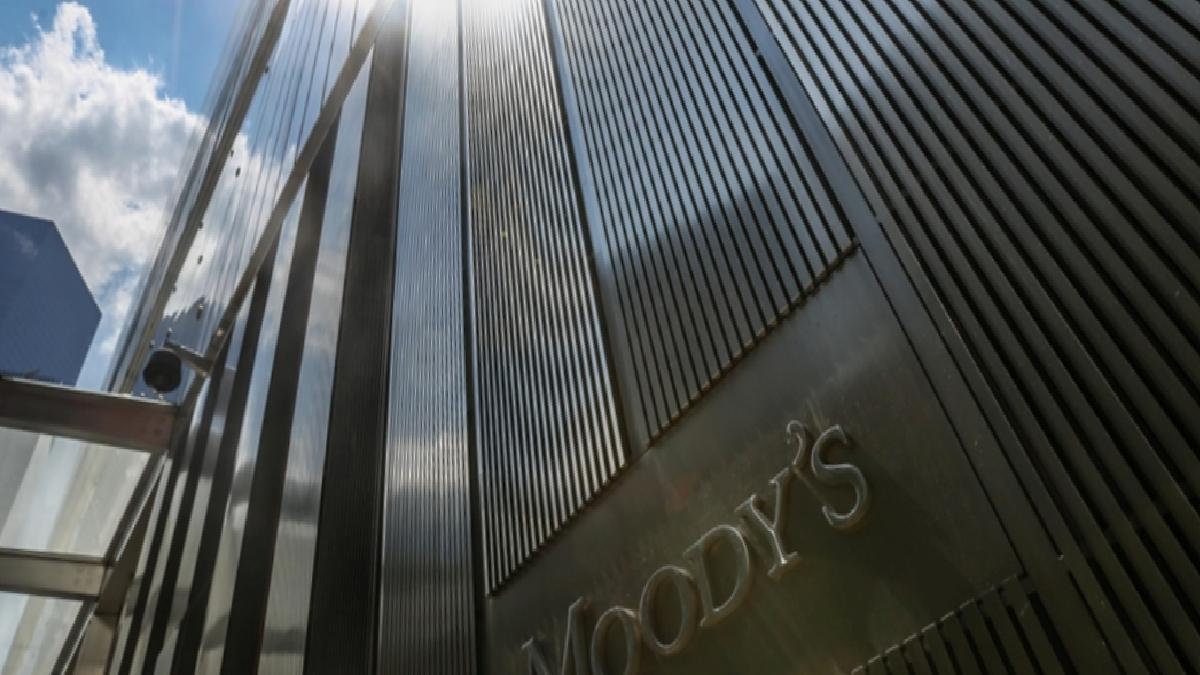 Moody’s, ABD’nin kredi notunu düşürdü