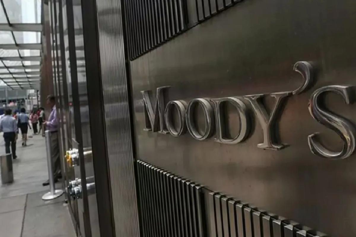 Moody’s, ABD’nin kredi notunu düşürdü