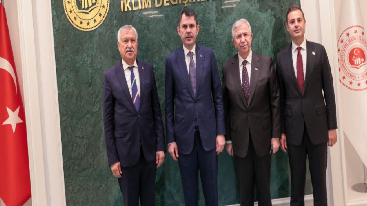 Murat Kurum, Mansur Yavaş, Zeydan Karalar ve Ahmet Akın ile bir ortaya geldi