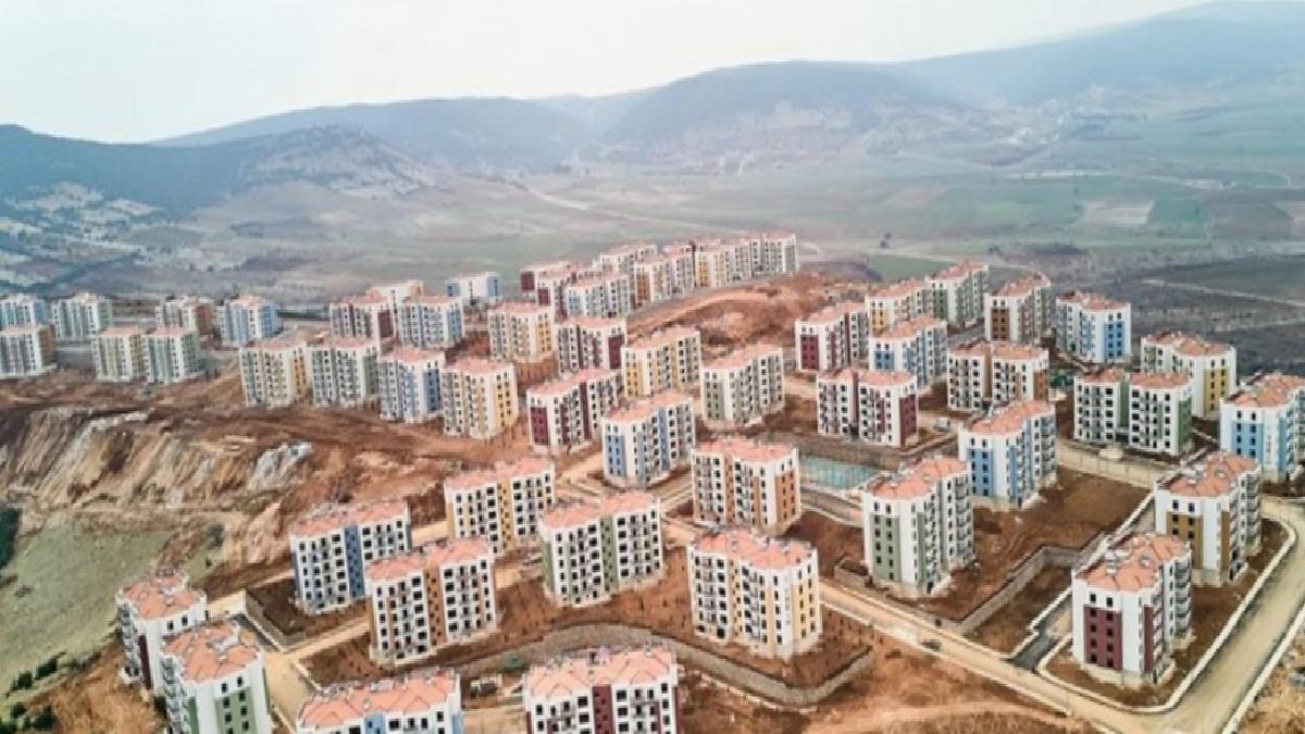 Murat Kurum: Zelzele bölgesinde 250 bininci konutumuzu teslim edeceğiz