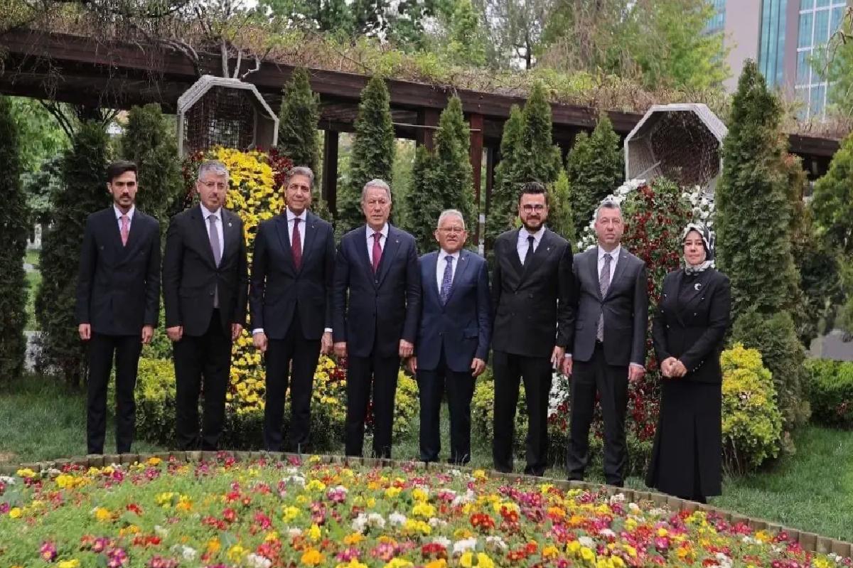 Mustafa Demir, Kayseri Büyükşehir Belediye Başkanı Büyükkılıç’ı Ziyaret Etti
