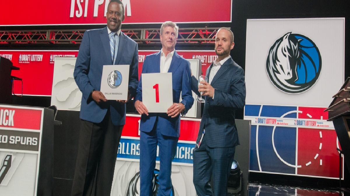 NBA draftında ilk sıradan seçimi Dallas Mavericks yapacak