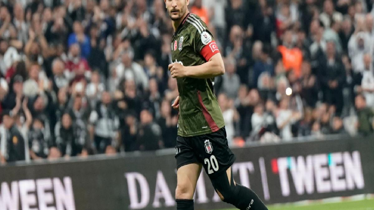 Necip Uysal, 274 gün sonra geri döndü
