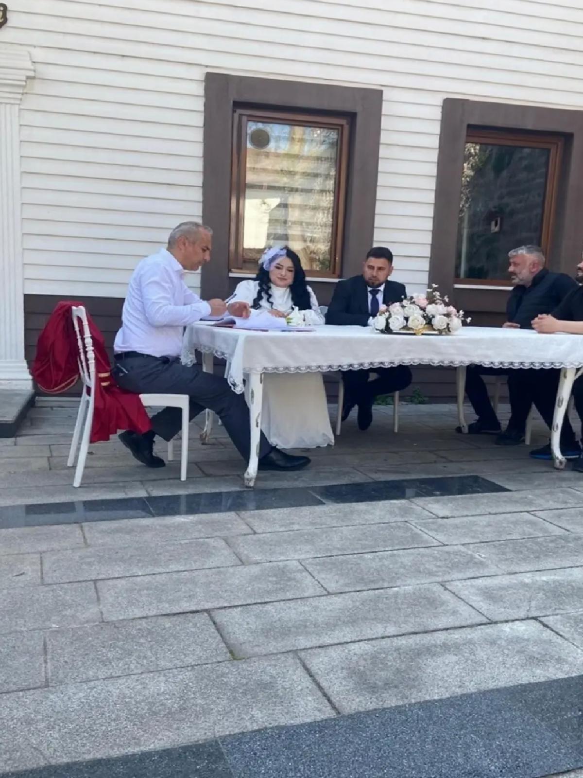 Niksar’da 16 çift, özel tarihte evlendi