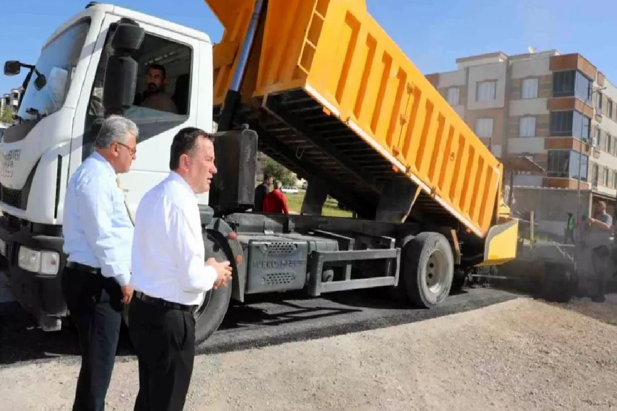 Nizip Belediye Başkanı Ali Doğan, İşçileriyle Kahvaltıda Buluştu