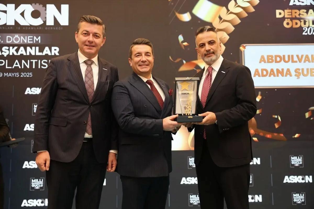Onur Kacar’a Muvaffakiyet Mükafatı
