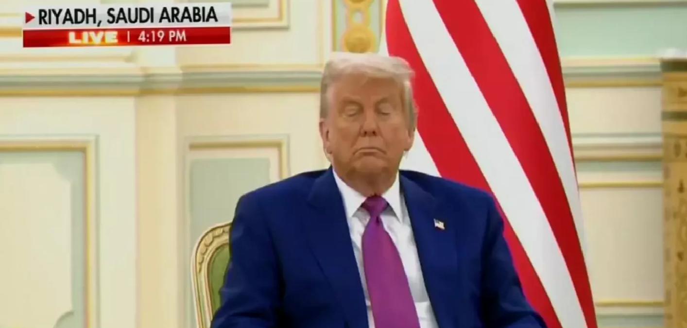 Orta Doğu çeşidine çıkan Trump, birinci durağı Suudi Arabistan’da yorgun düştü