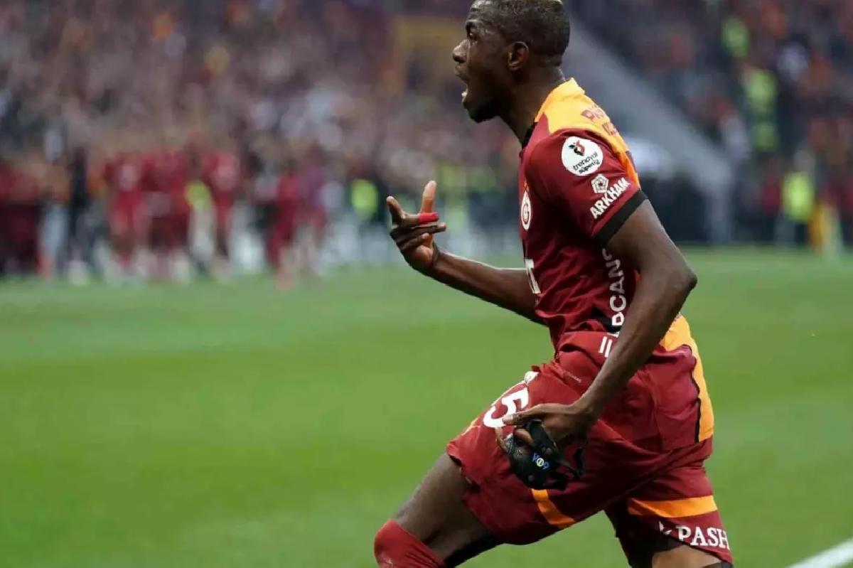 Osimhen, 36. golünü attı!