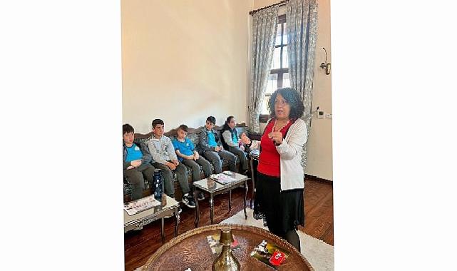 Osmangazi Belediyesi’nden çocuklara masal şöleni
