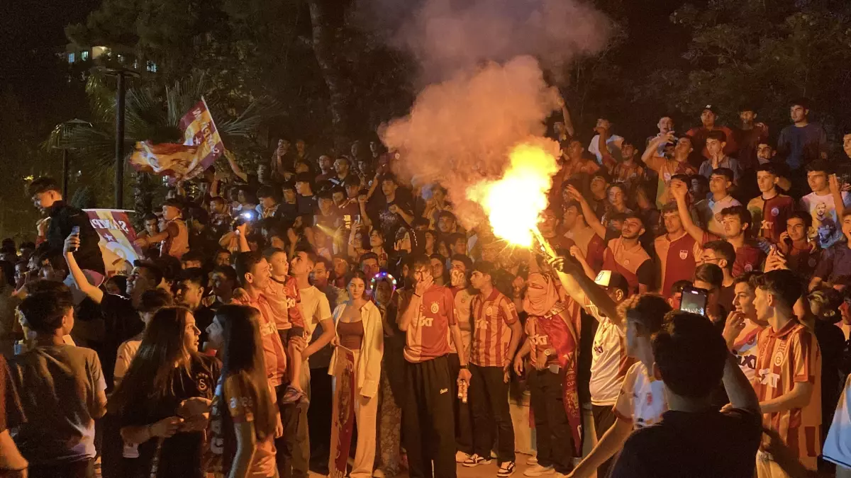 Osmaniye’de Galatasaray’ın şampiyonluğu coşkuyla kutlandı