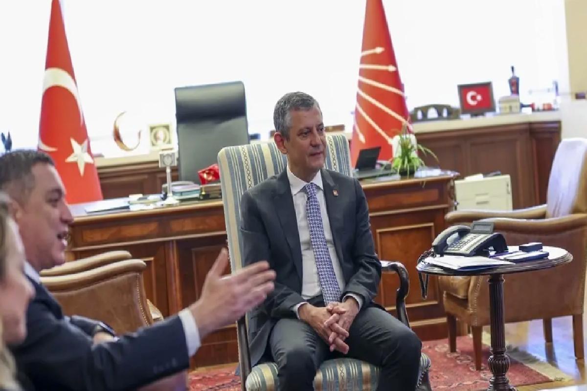 Özgür Özel, Barolar Birliği Lideri Sağkan’ı Kabul Etti