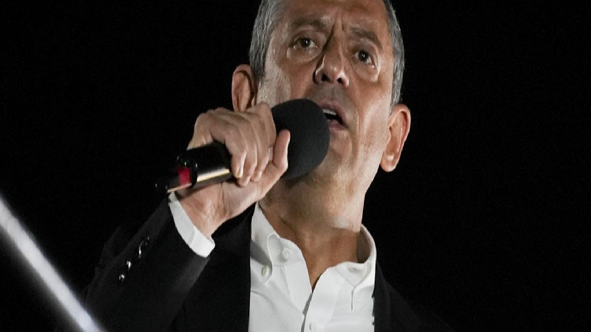 Özgür Özel: Minimum fiyata orta artırım için çalışmaya başlıyoruz