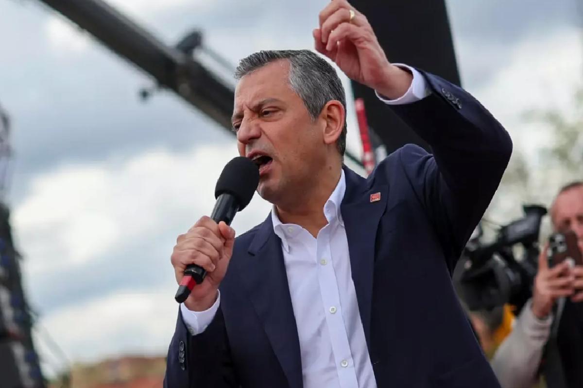 Özgür Özel: Terörsüz Türkiye’ye evet diyoruz, silahların bırakılmasını bekliyoruz
