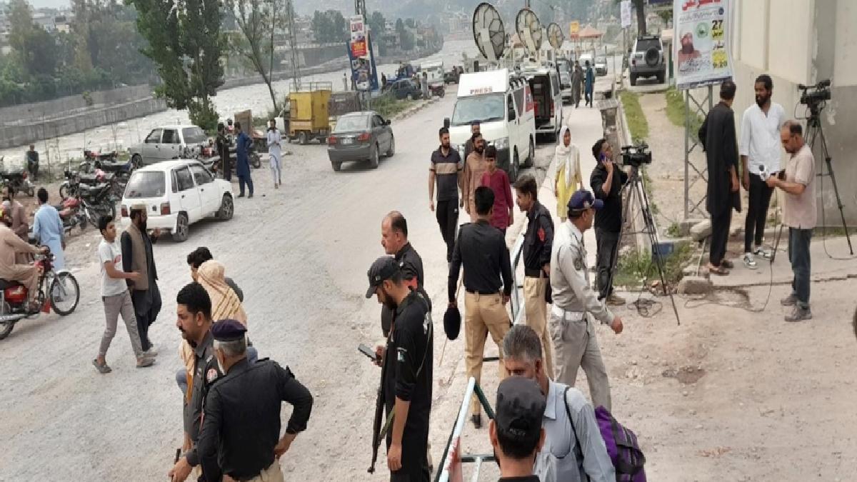 Pakistan, askeri taarruzları protesto etmek için Hindistan maslahatgüzarını çağırdı