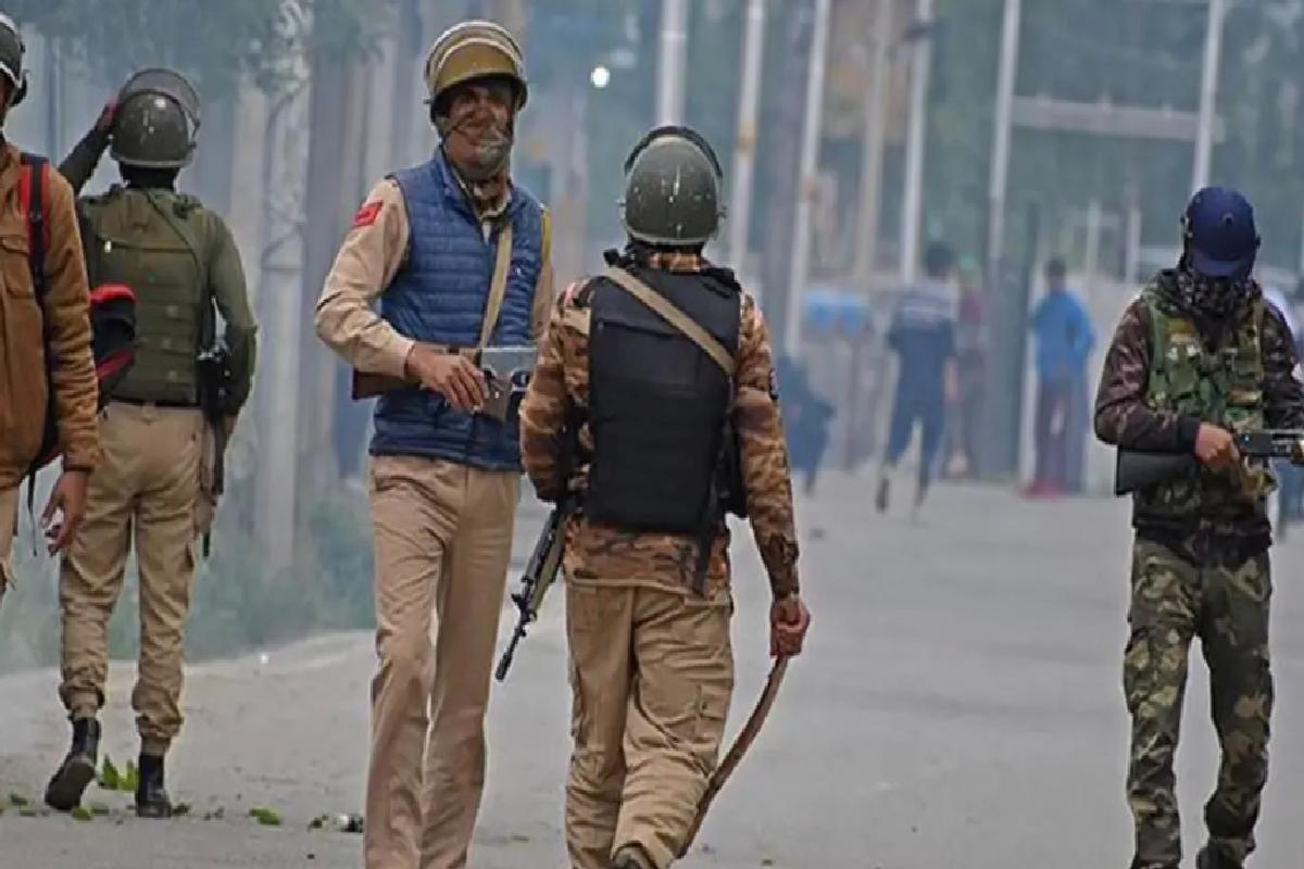 Pakistan ve Hindistan, geri çekilme konusunda anlaştı