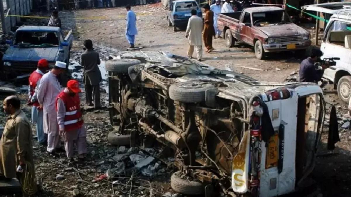 Pakistan’da Okul Otobüsüne Taarruz: 5 Meyyit, 38 Yaralı