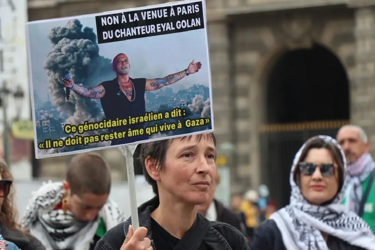 Paris’te Eyal Golan Konserine Protesto