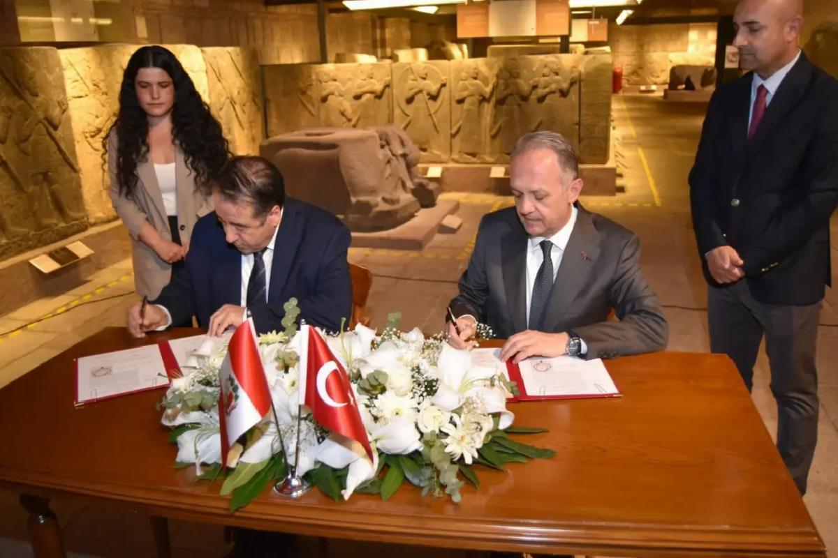 Peru’ya Moche Kolye İadesi