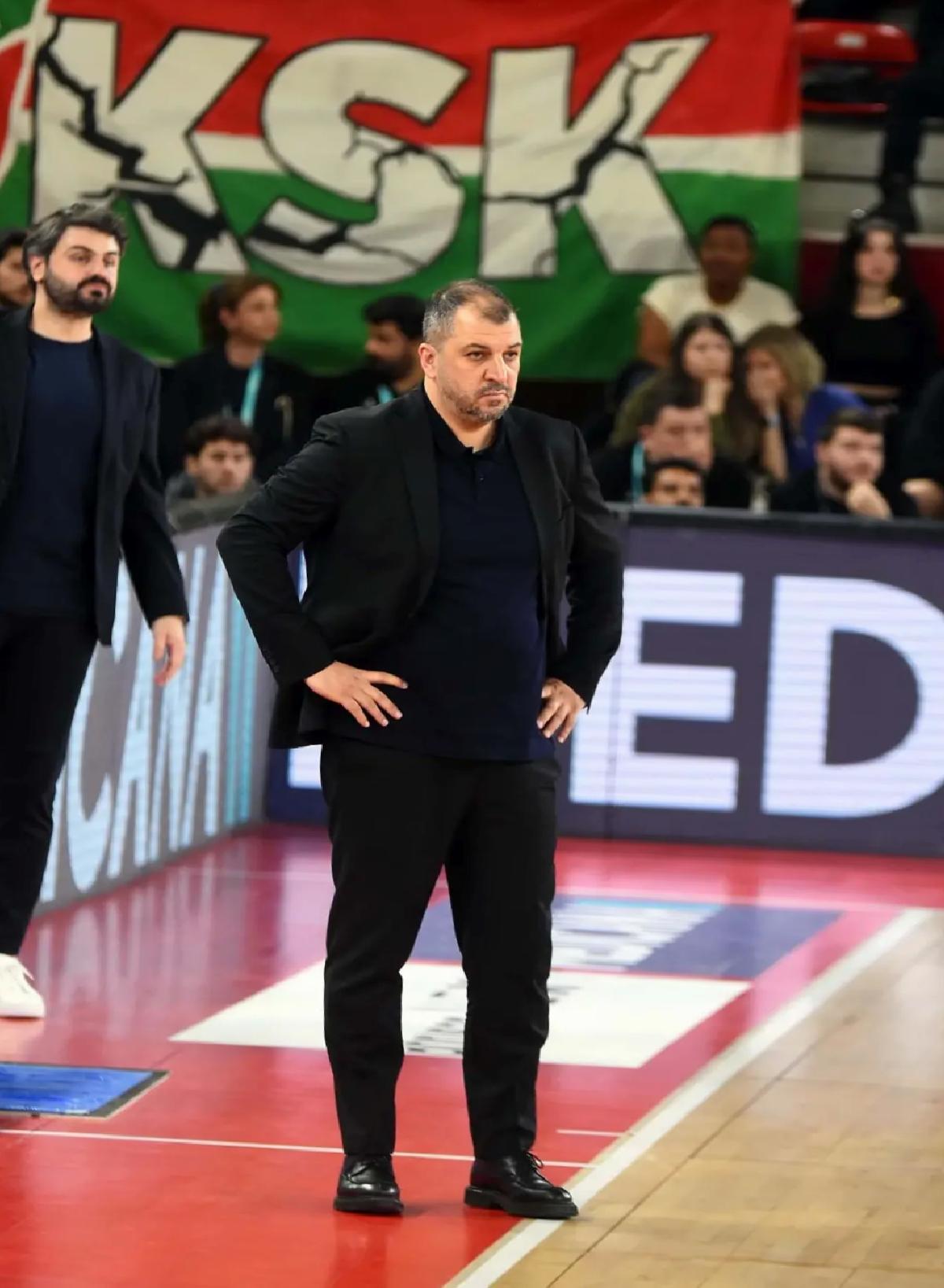 Petkimspor’da Antrenör Krizi