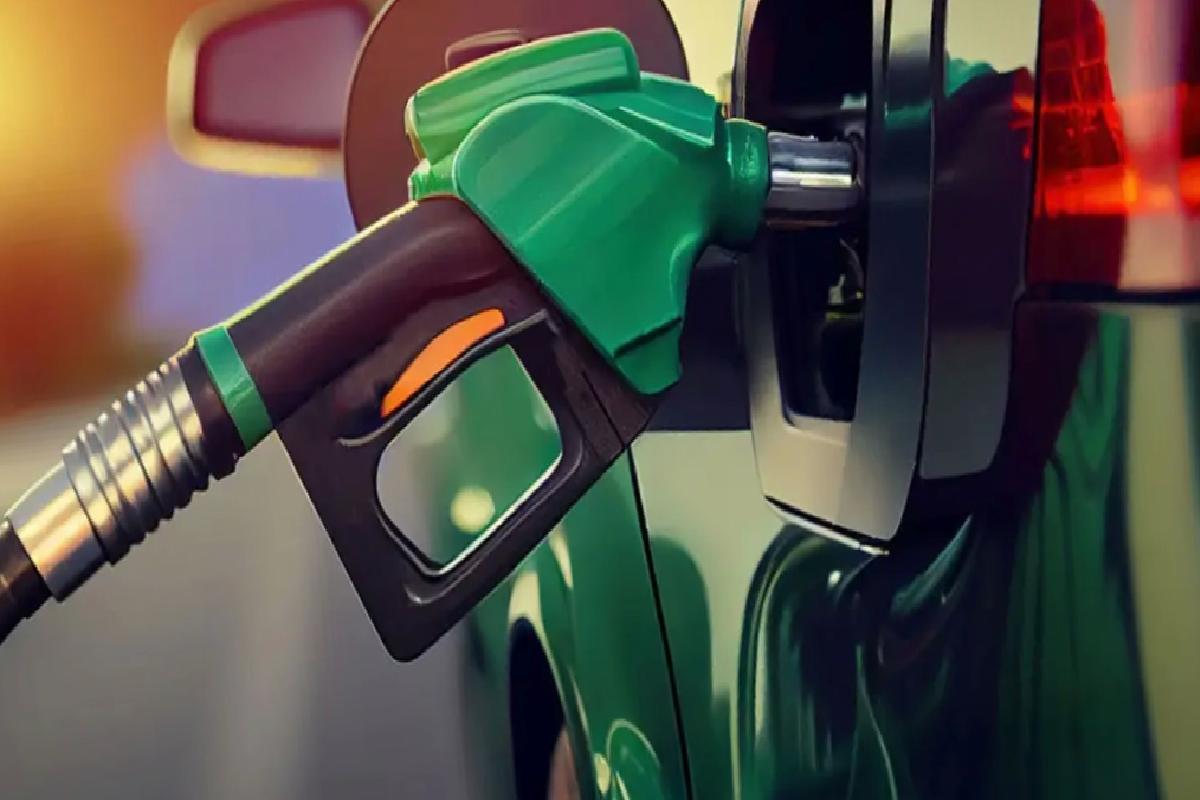 Petrol fiyatları sert düşüş yaşıyor