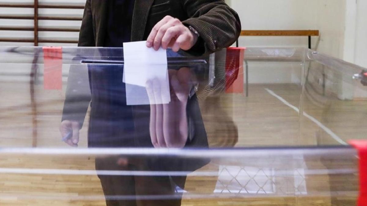 Polonya’da halk, cumhurbaşkanı seçimi için yarın sandık başında