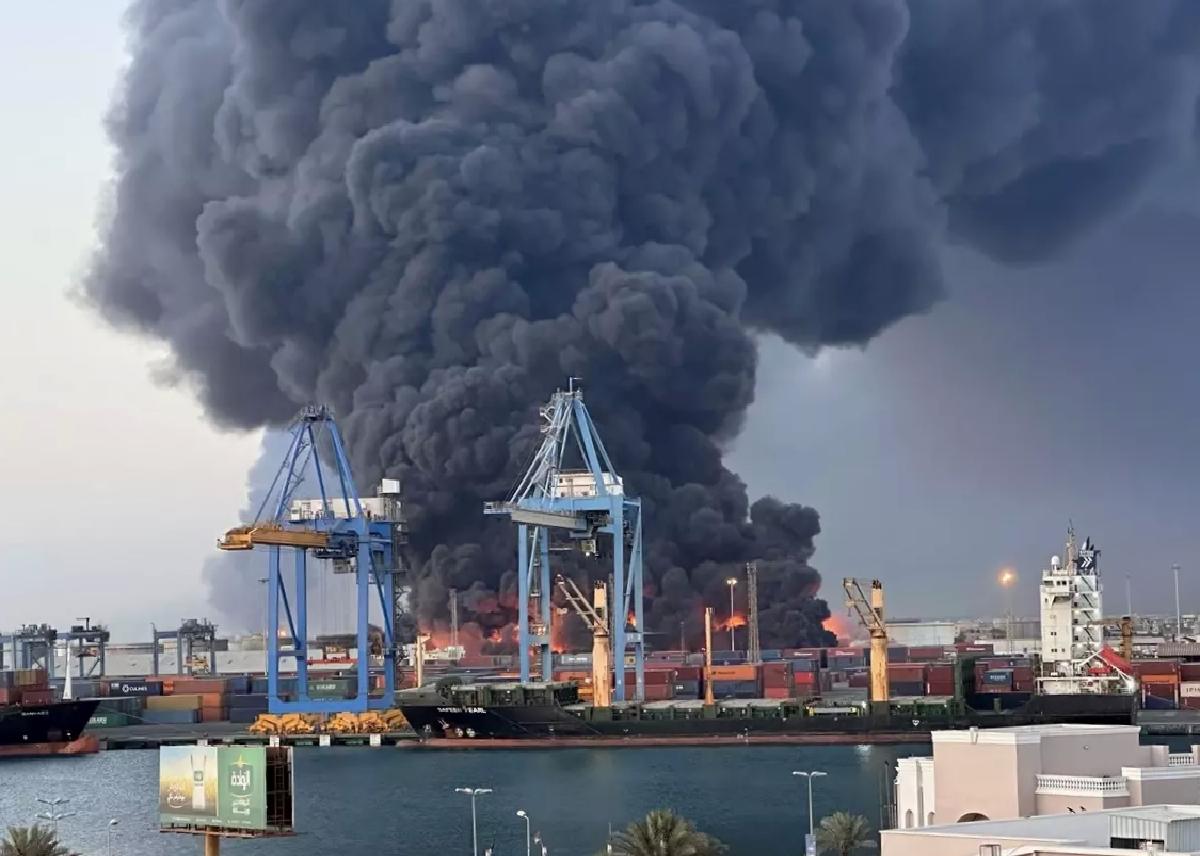 Port Sudan’da Patlamalar ve Yangınlar