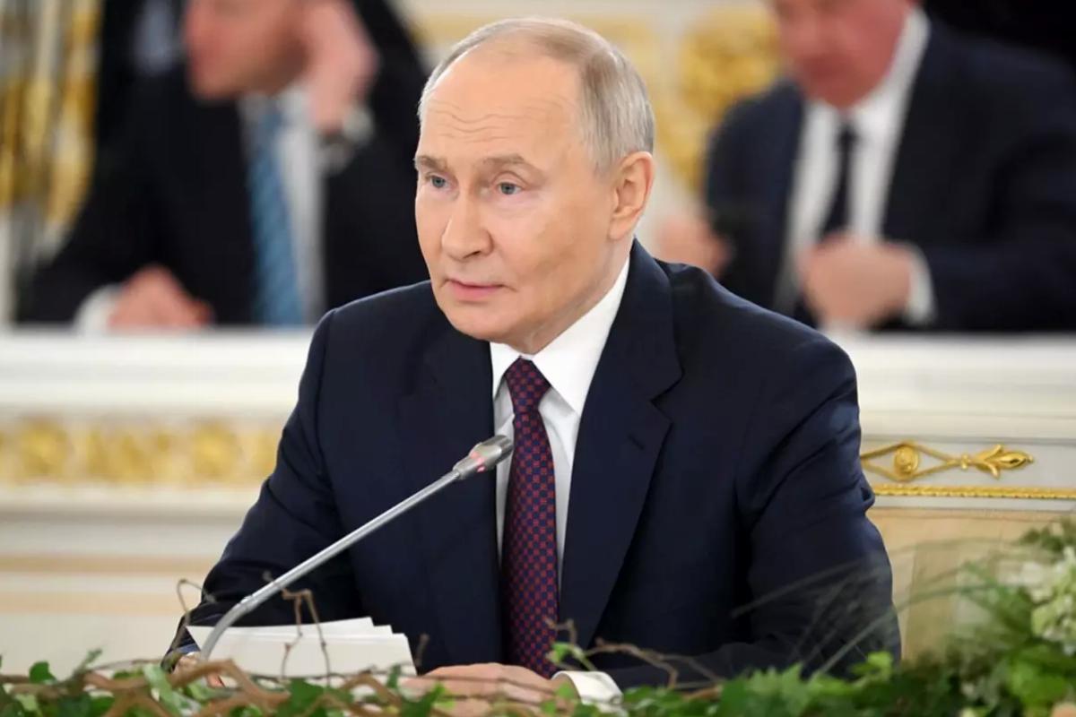 Putin’in Kursk Ziyareti: Gönüllülerle Bir Ortaya Geldi