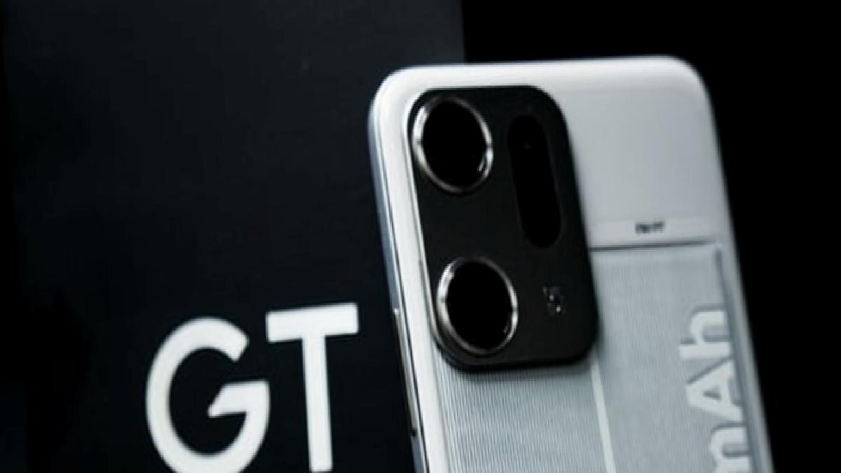 Realme, 10000 mAh bataryalı yeni telefonunu duyurdu