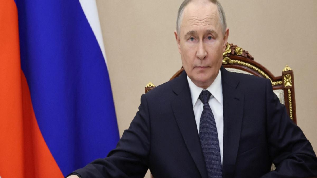 Rusya Devlet Başkanı Putin, Kara Kuvvetleri Başkomutanını vazifeden aldı